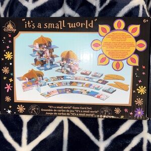 Disney 'It's a Small World' Game Set